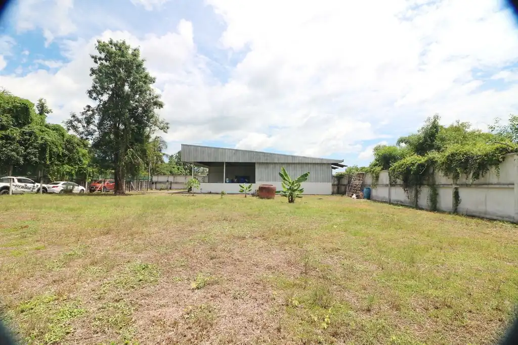 Spacious land and commercial building for sale in Udon Thani, Thailand, photo 5