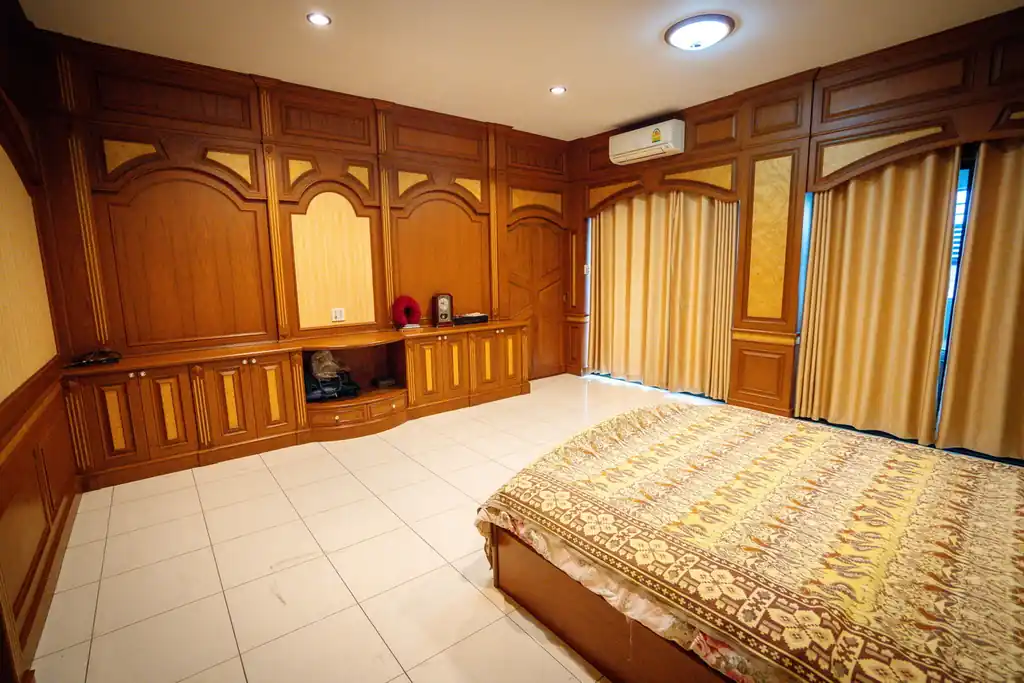Superb Nong Khai Investment Opportunity — Warehouse, Land & Luxury Home, photo 34