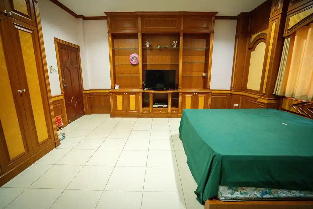 Superb Nong Khai Investment Opportunity — Warehouse, Land & Luxury Home, photo 39