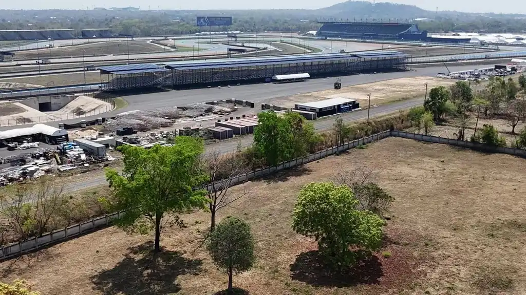 Buriram 10 rai freehold beside Chang Circuit – hotel development site, photo 3