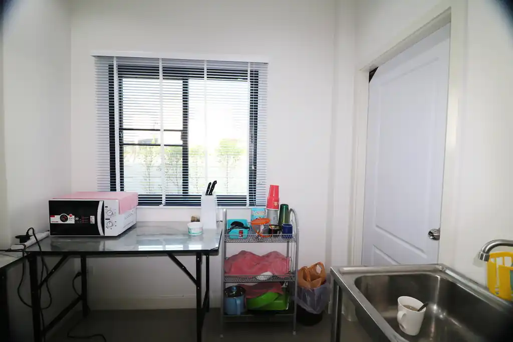 New 3–4 bedroom, 4 bathroom fully furnished corner home for rent near UD Town, Udon Thani, photo 11